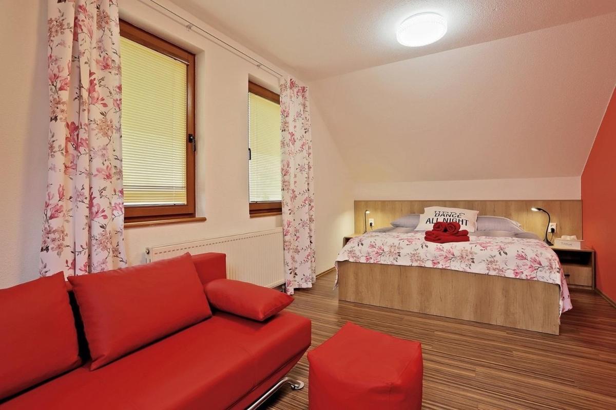 Eltako Penzion Karlovy Vary Ngoại thất bức ảnh